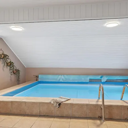 Pet Friendly In With Sauna *